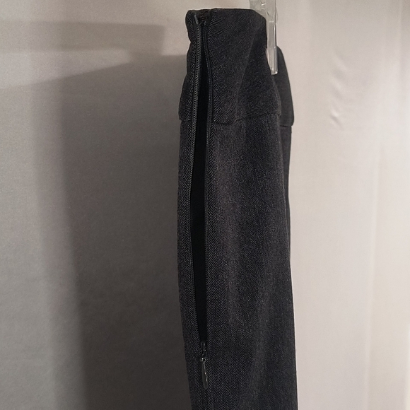 Kenneth Cole New York Women's 10 Dark Grey Pencil Skirt - Picture 5 of 6